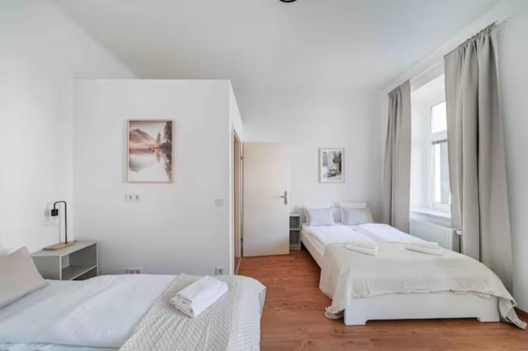 Apartments Next To Schoenbrunn - Free Parking !!! Відень Екстер'єр фото
