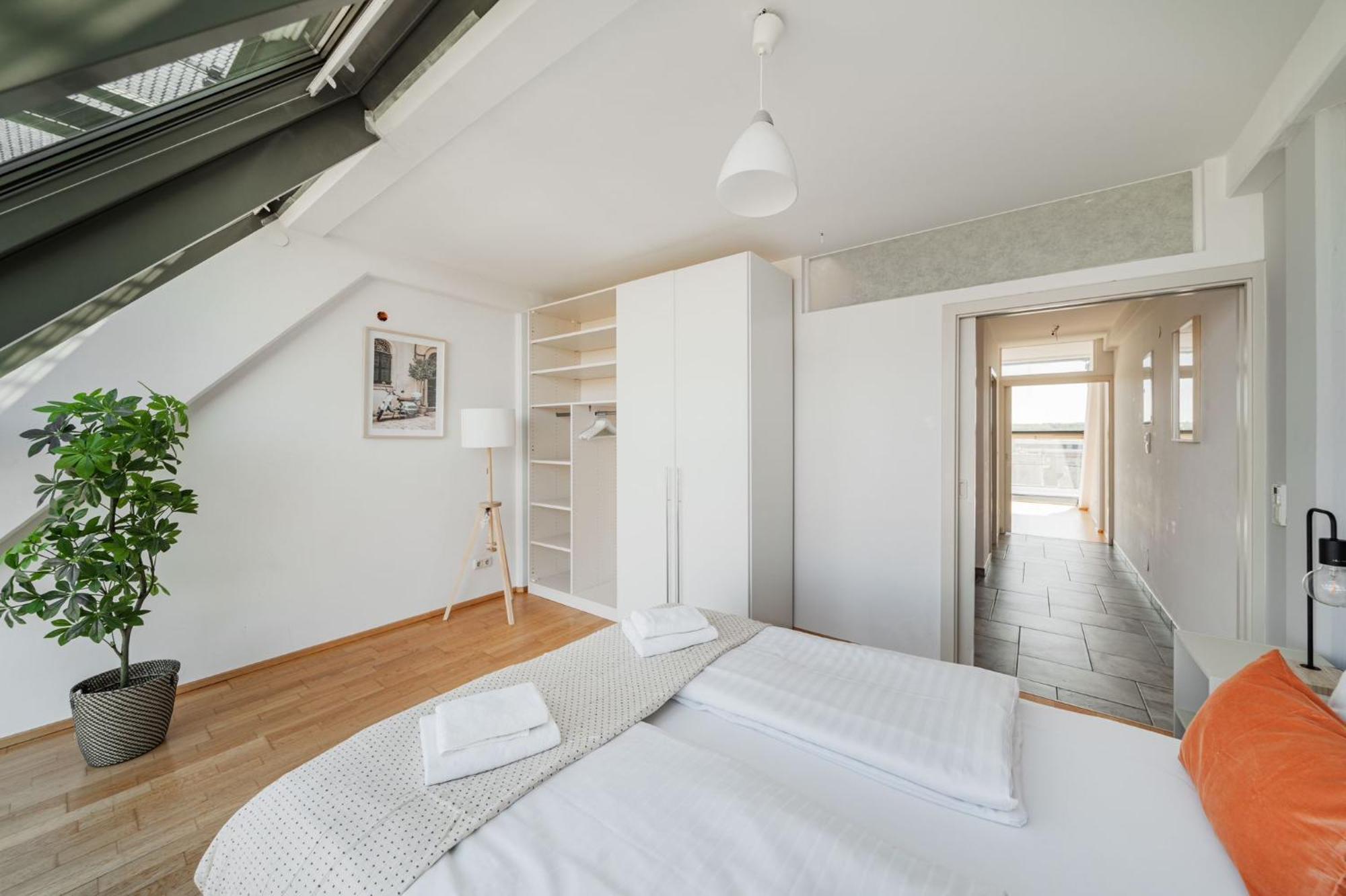 Apartments Next To Schoenbrunn - Free Parking !!! Відень Екстер'єр фото